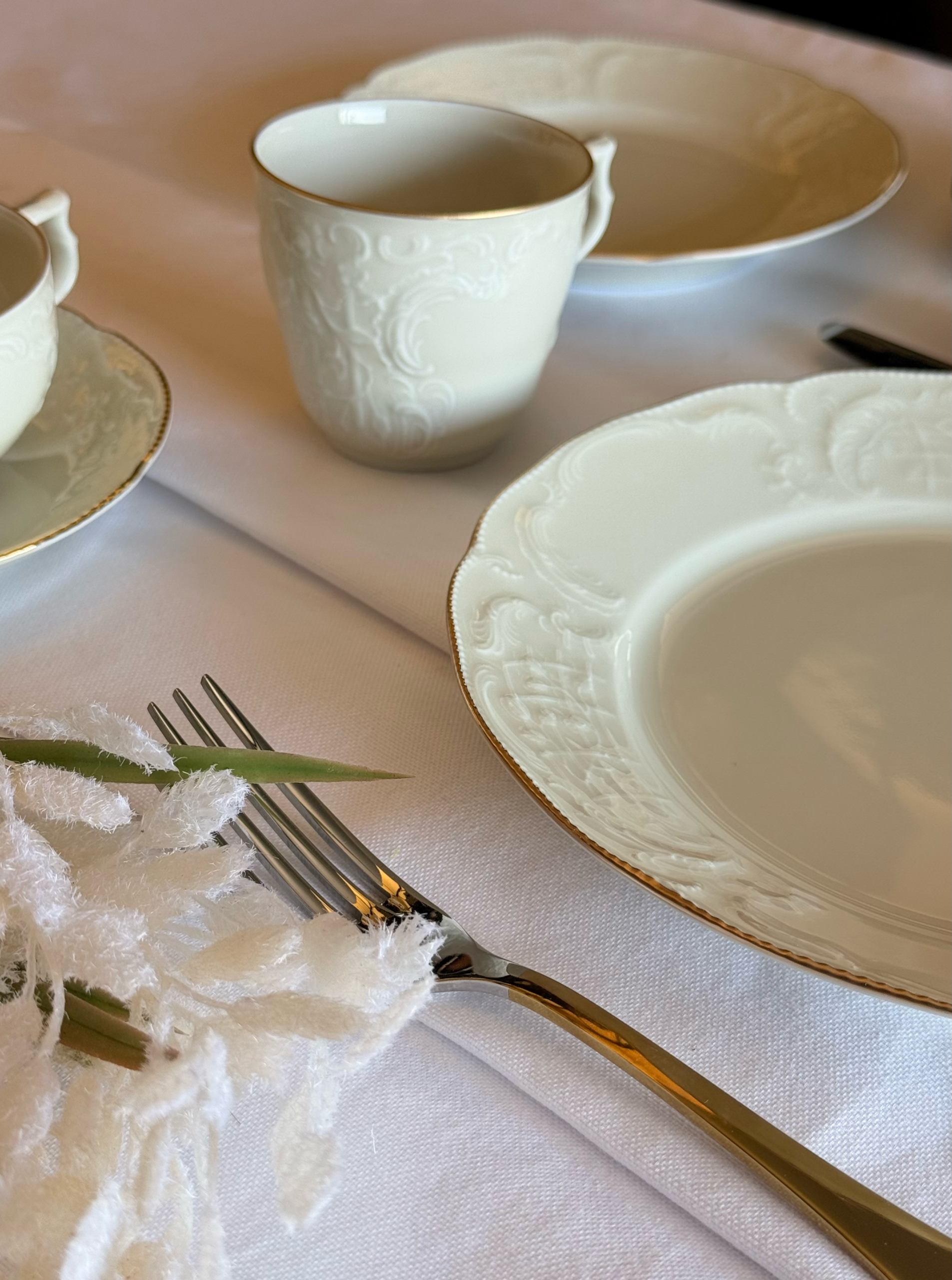 Rosenthal Sanssouci Elfenbein Gold 51 Parça yemek takımı - Bursa